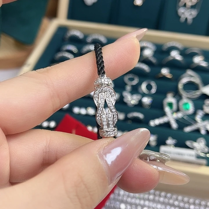 合成钻石18K金镶嵌手绳