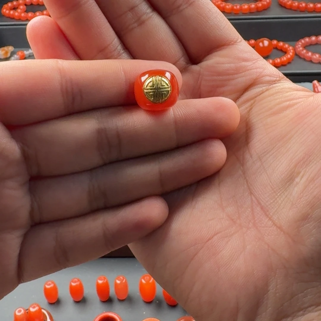 南红玛瑙18K金镶嵌老型13.8*12.6