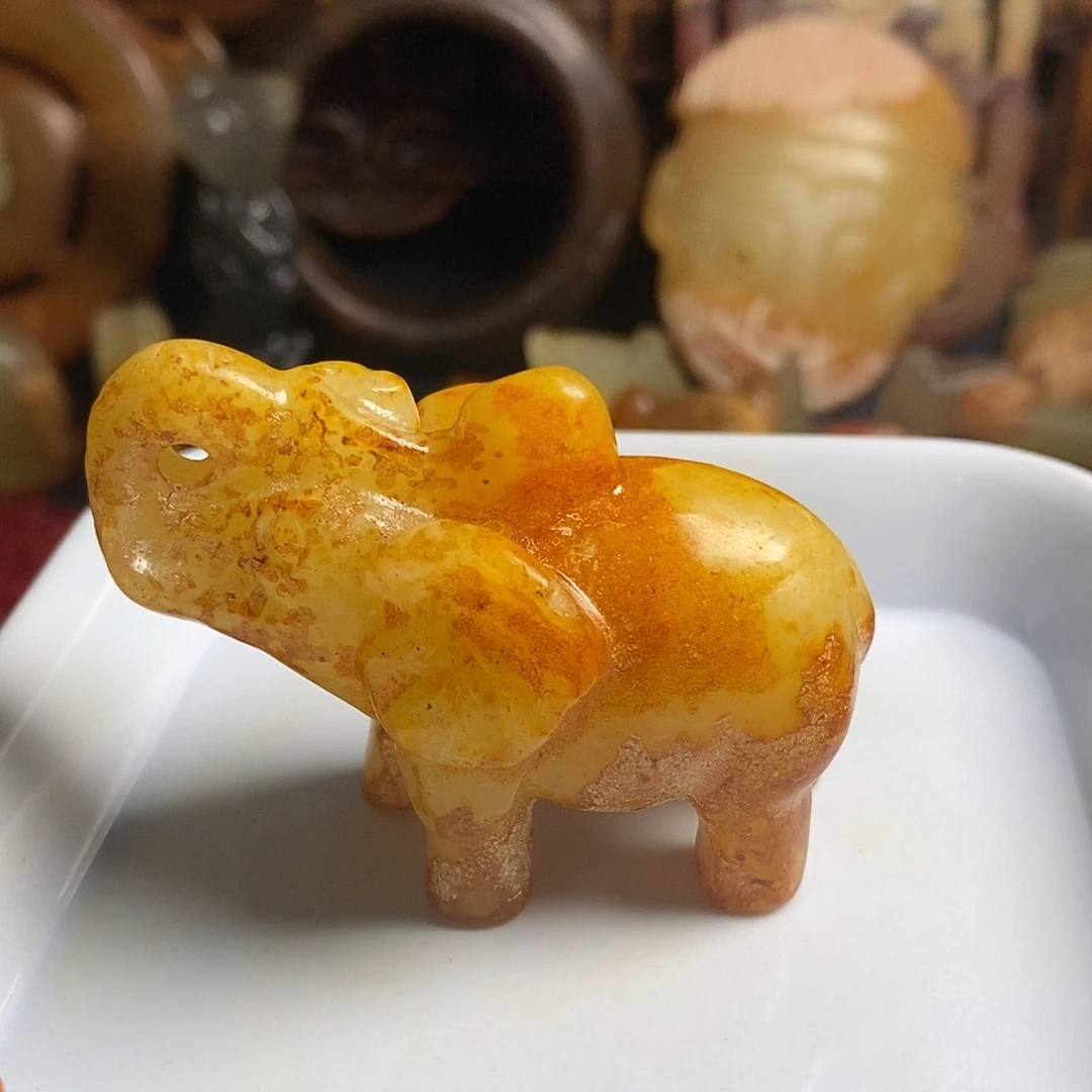 未镶嵌岫岩老玉（透闪石质玉）挂件
