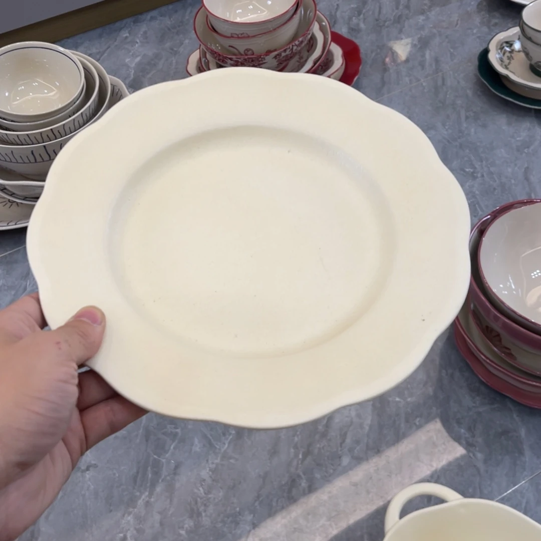 陶瓷微瑕餐具介意勿拍，满18飞！