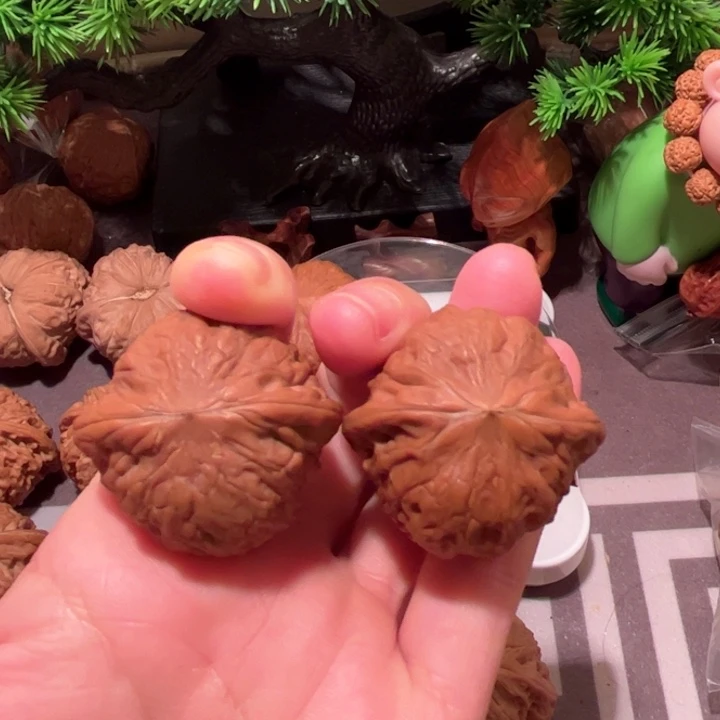 桃核吊坠铁锤妹妹