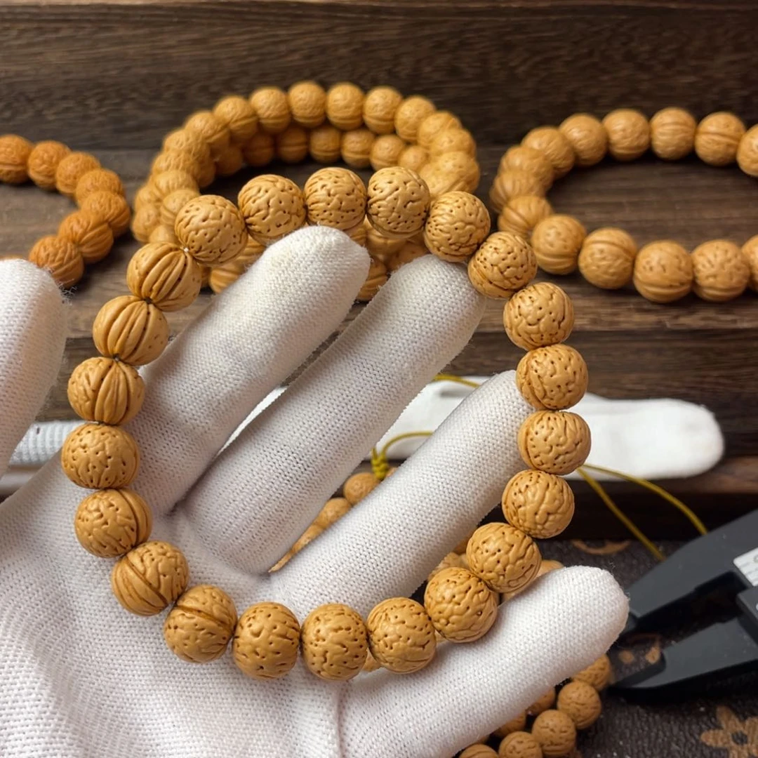 吊坠桃核娜**?精品金丹