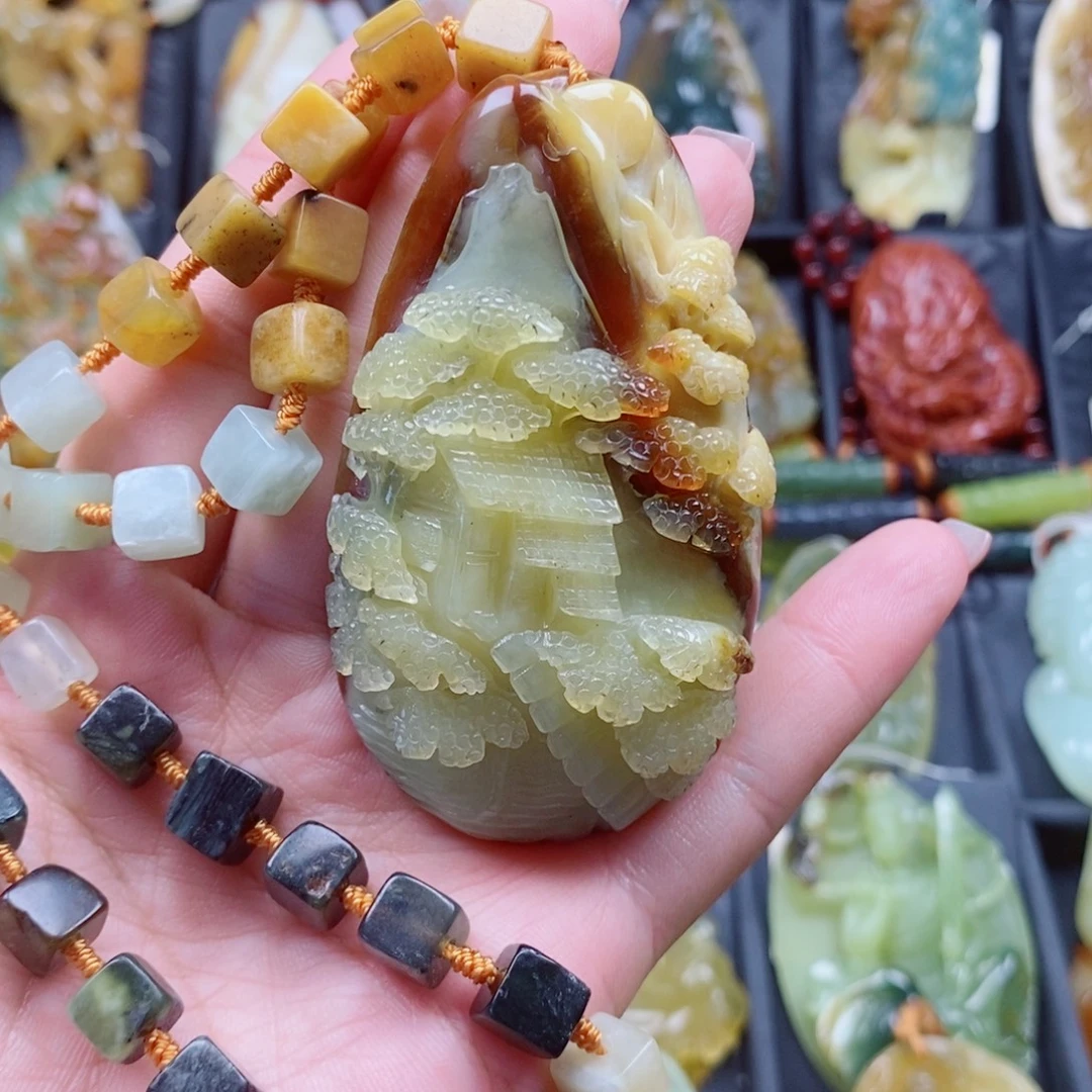 未镶嵌蛇纹石玉颈饰