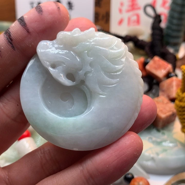 翡翠未镶嵌颈饰保真天然a货翡翠