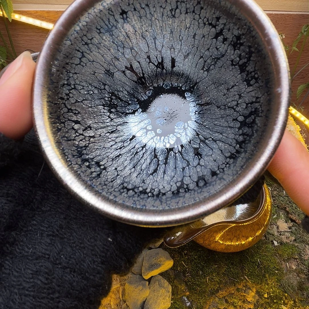 茶盏你的心在滴血呢是的不可能