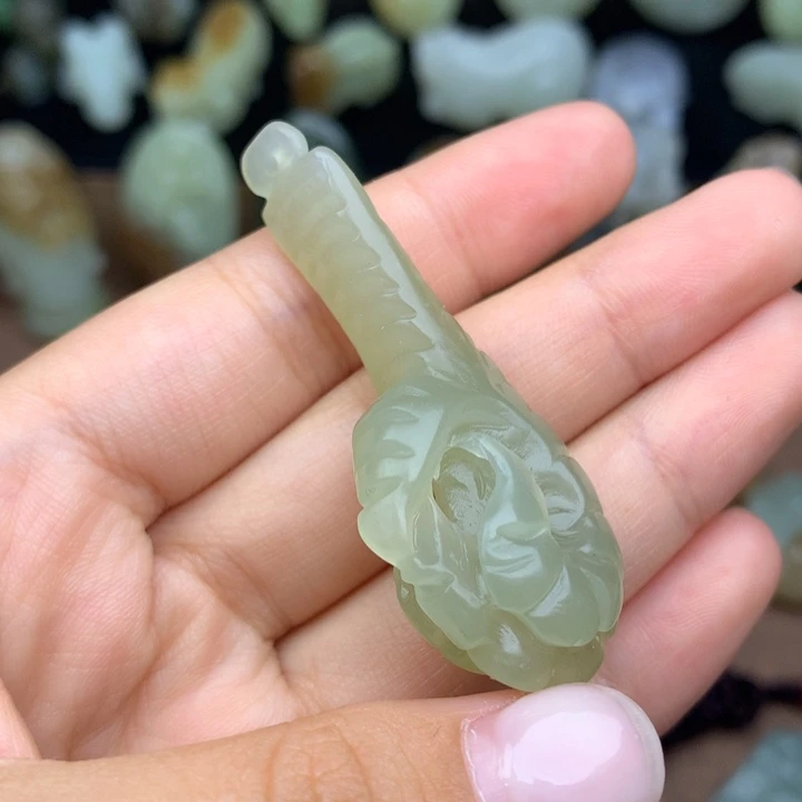 颈饰未镶嵌和田玉