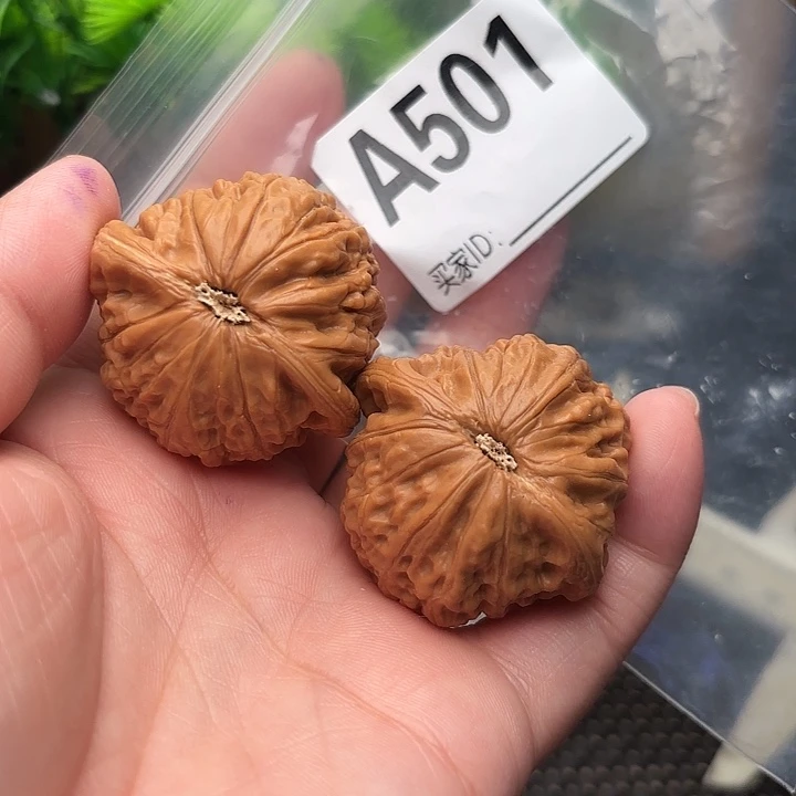 桃核把件核桃铁锤39