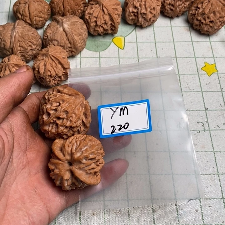 y***m把件文玩核桃核桃