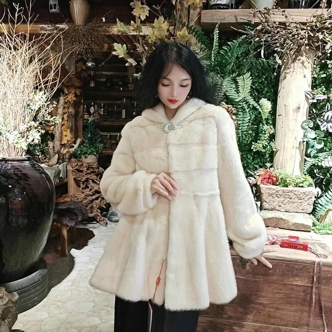 中长款连帽常规款通勤风女短款乳白色白色系