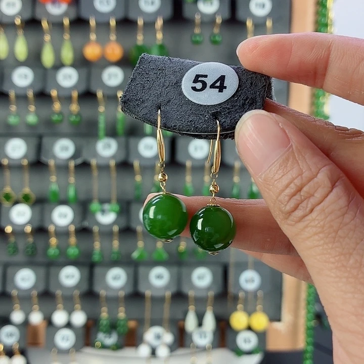 和田玉18K金镶嵌耳饰