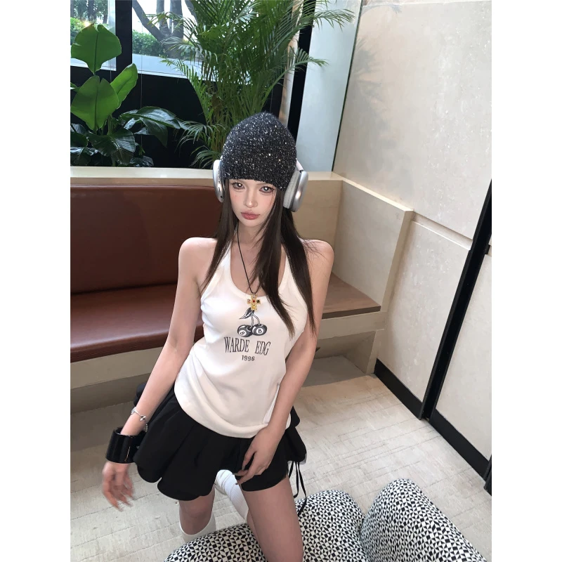 设计感休闲套装女夏季2025新款U领吊带上衣显瘦A字花苞短裙两件套