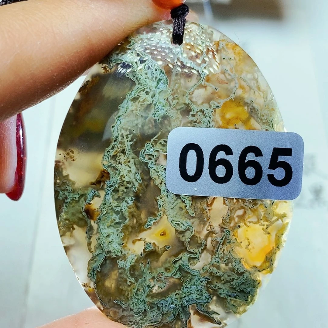 未镶嵌颈饰玛瑙/玉髓果**生