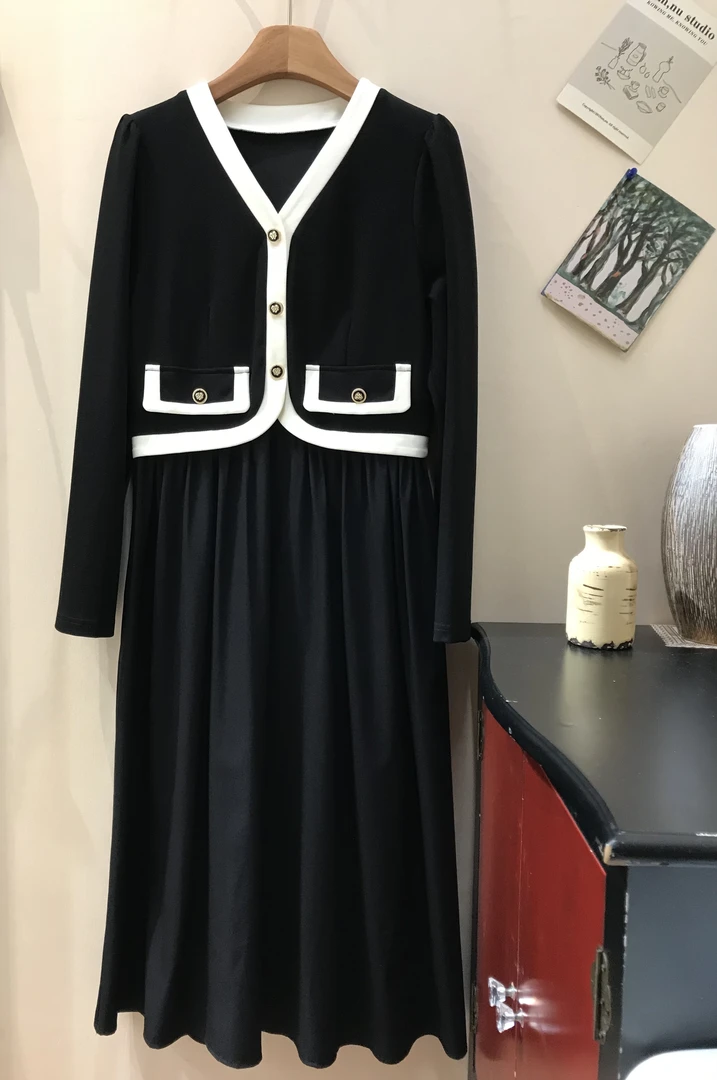 拼接假两件小香风连衣裙法式高腰显瘦长袖设计