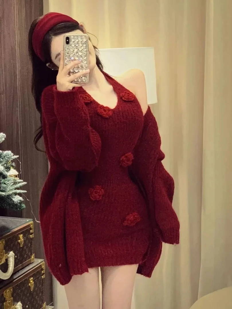 立体花朵针织套装女秋冬V领挂脖两件套气质穿搭