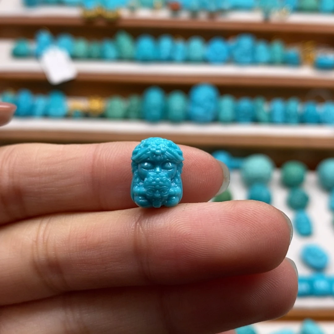 绿松石颈饰未镶嵌