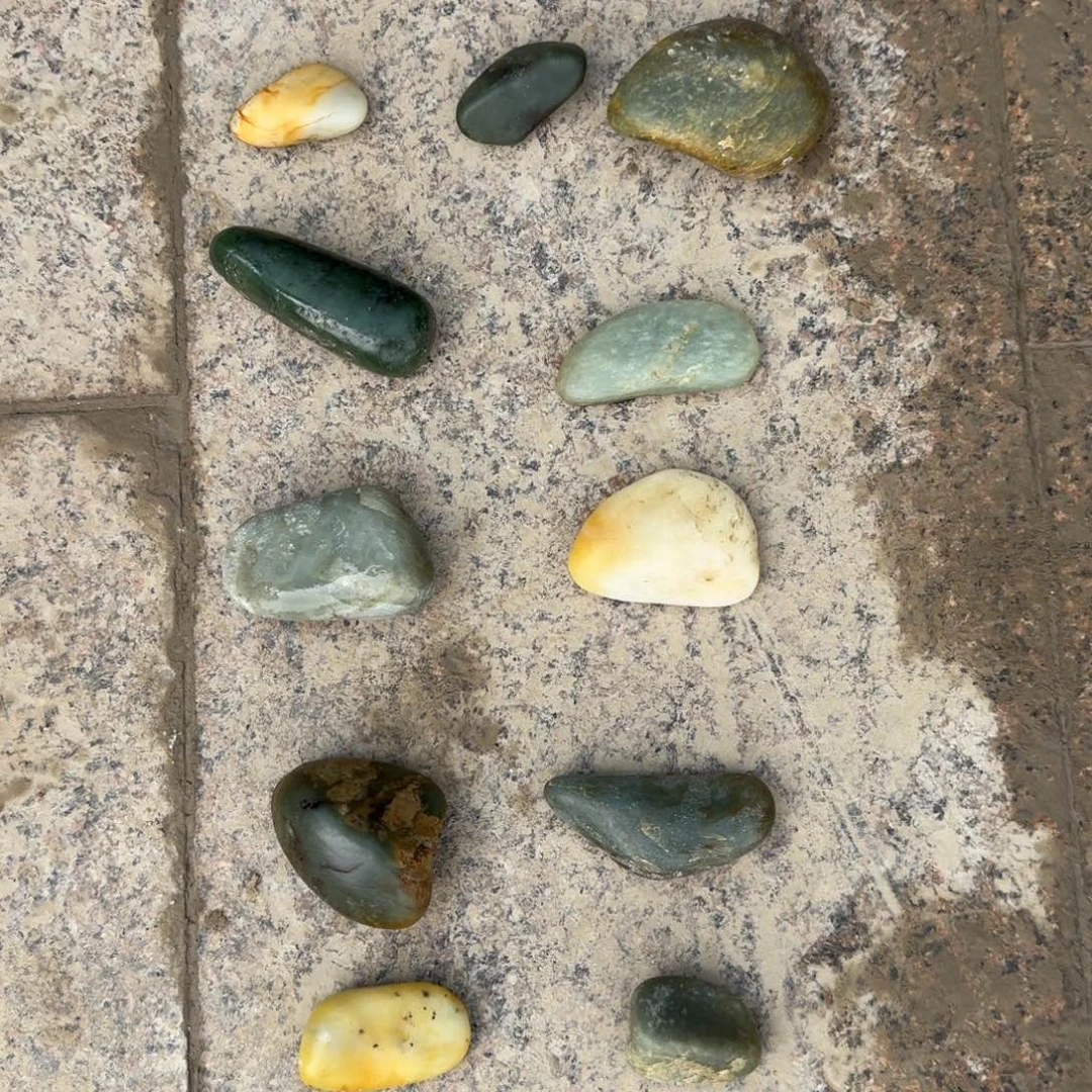 和田玉（糖玉）未镶嵌挂件