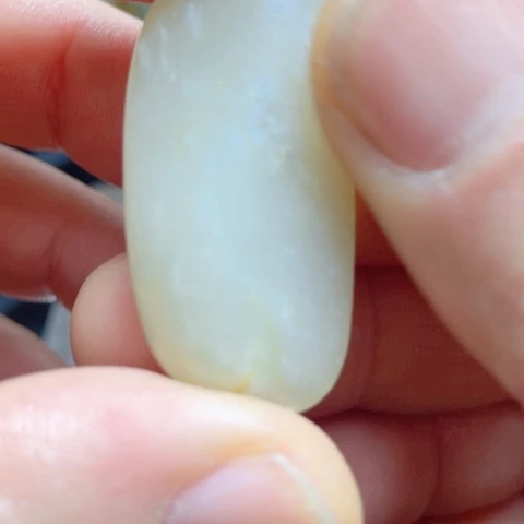 未镶嵌和田玉（糖玉）挂件