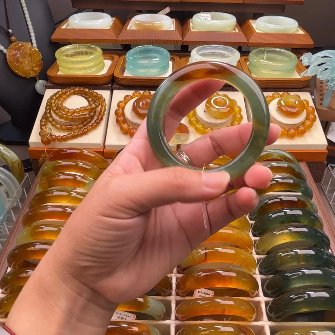 蛇纹石玉未镶嵌手镯56