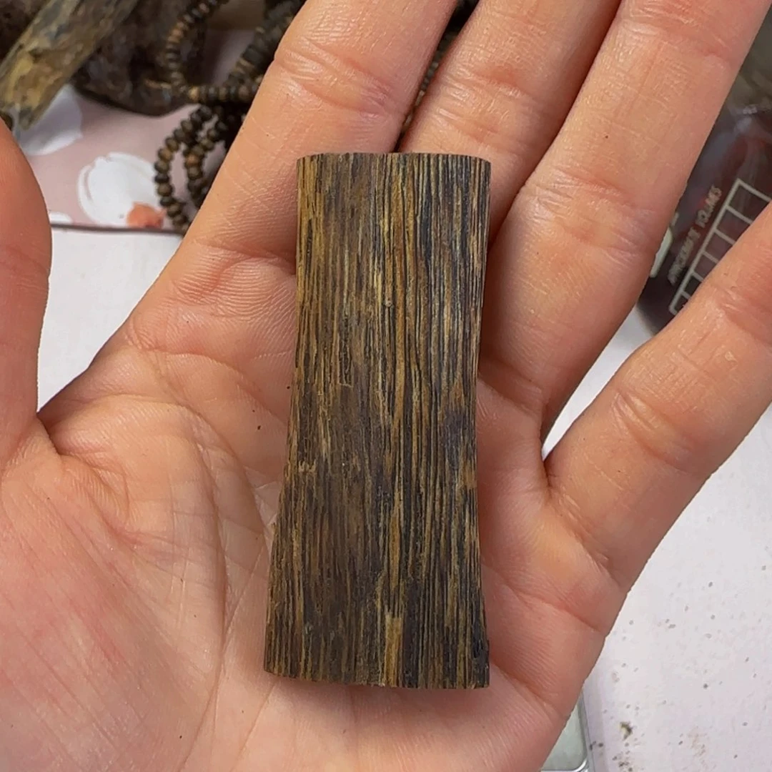 沉香碎屑沉香用****7奇楠乌身沉水随形6.5g