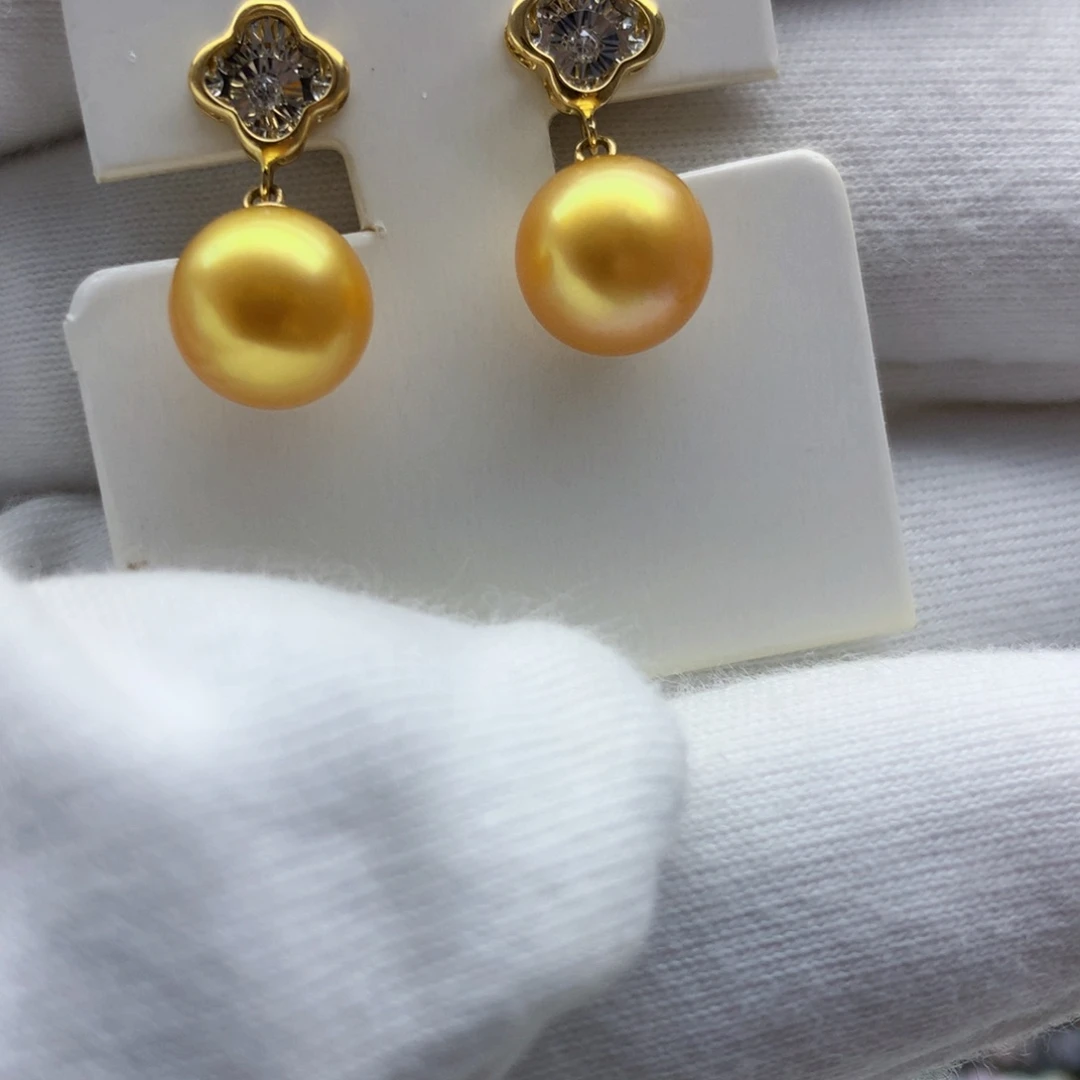 耳饰海水珍珠18K金镶嵌