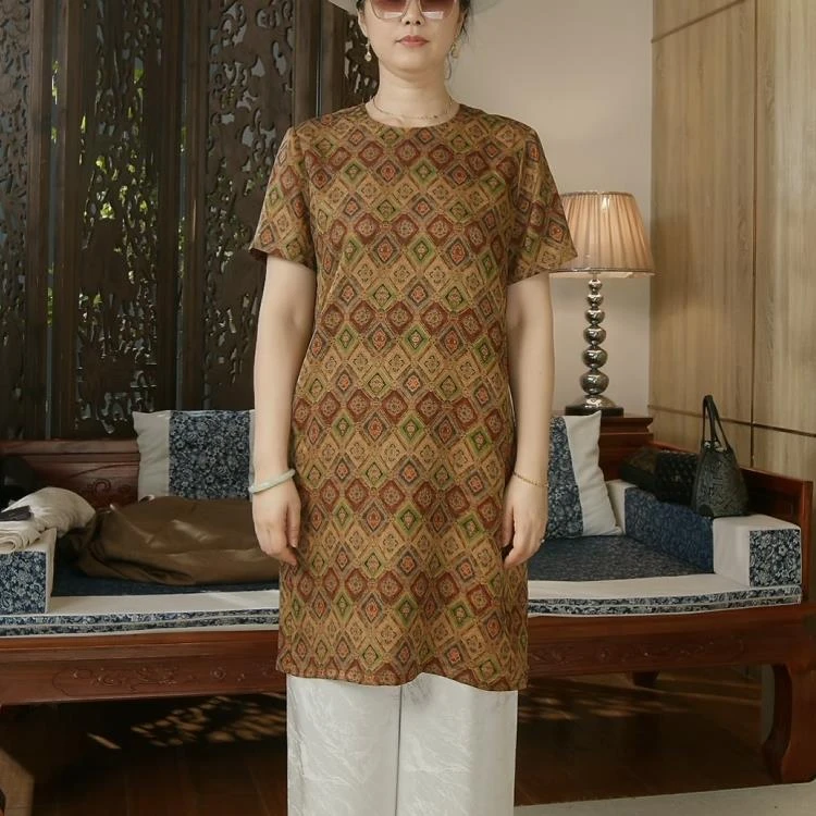 品叔&精工·桑蚕丝提花花罗红云纱印花圆领短袖中长连衣裙