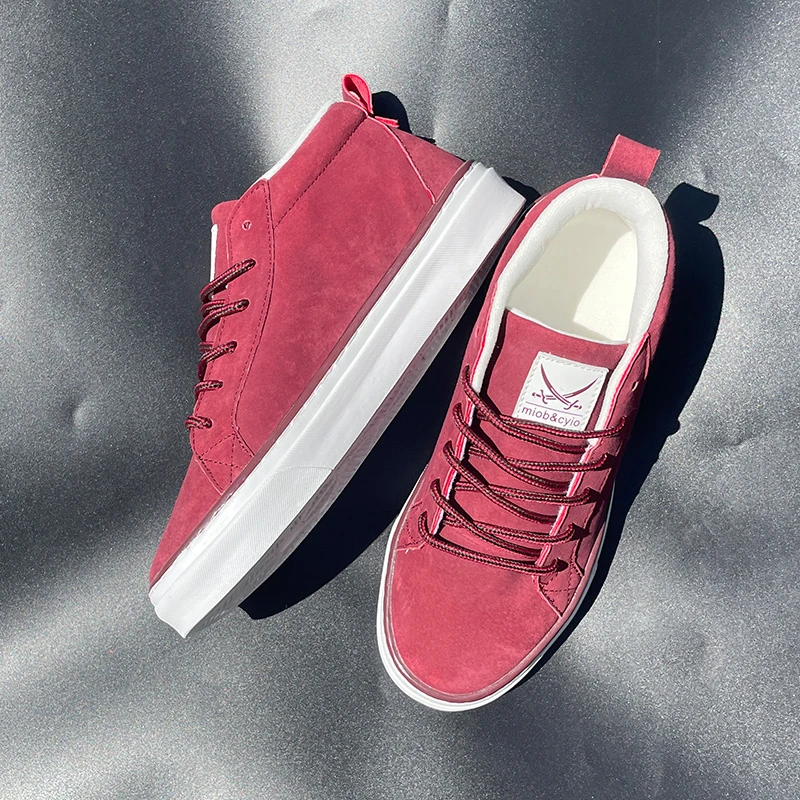 新款高颜值男鞋中帮运动鞋舒适休闲纯色板鞋经典酒红色潮流情侣鞋