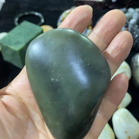 和田玉（糖玉）未镶嵌车挂