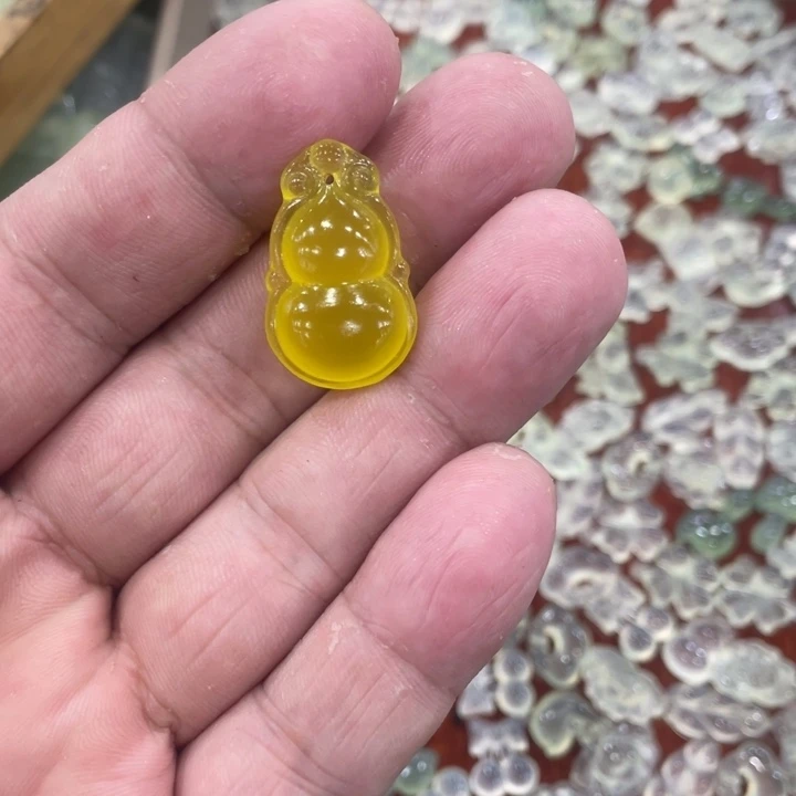 蛇纹石玉合金颈饰