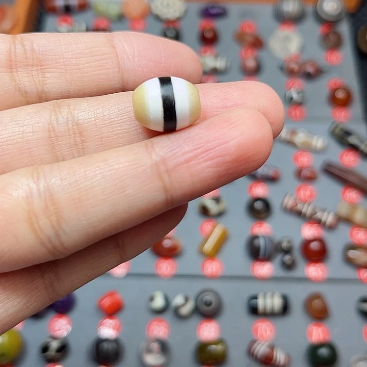 未镶嵌玛瑙/玉髓珠宝半成品灵****9