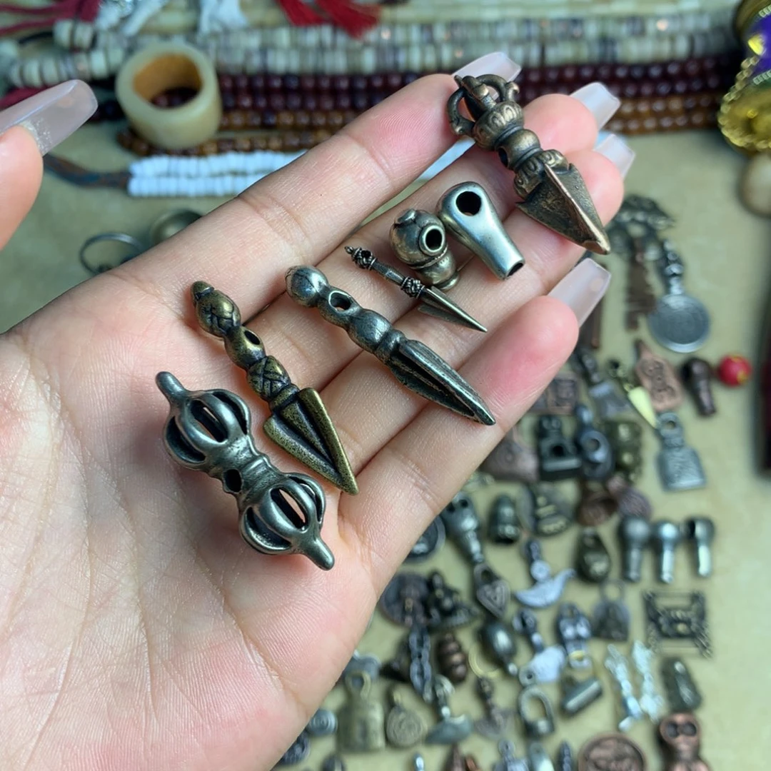 琉璃颈饰前*.666666666666666