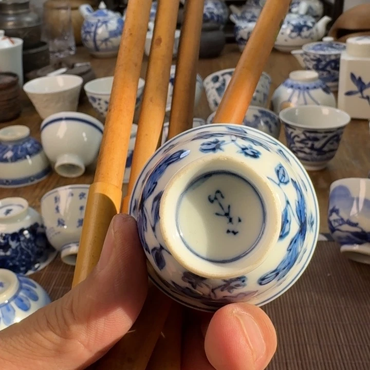 玛***丝青花瓷器杯子瓷器