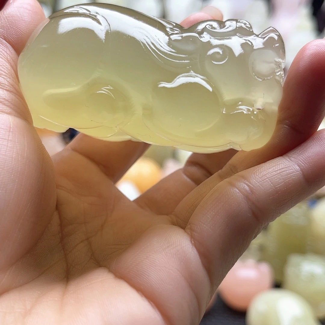 在***师新疆昆仑山脉山料