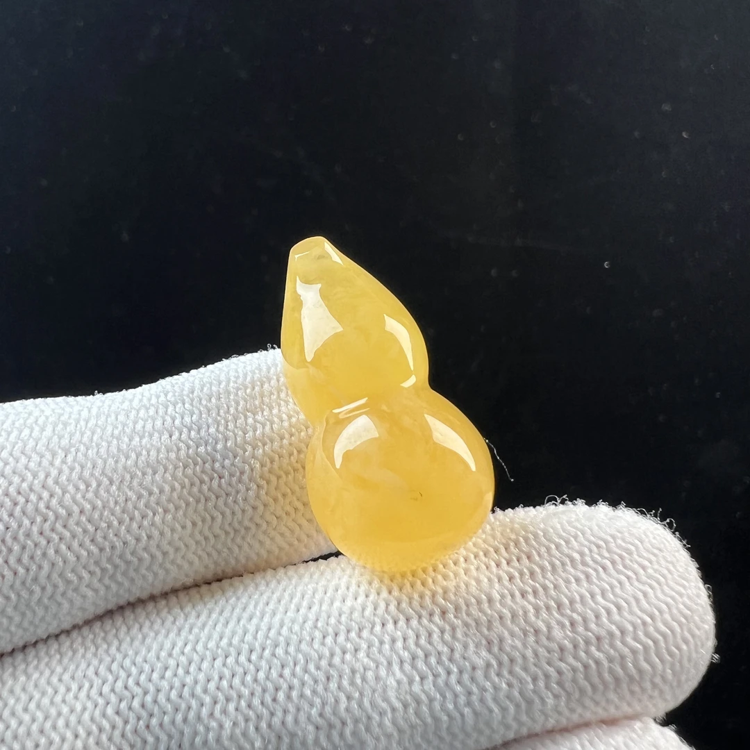 Y3273天然原矿蜜蜡鸡油黄葫芦13.3x26.6mm抖音基地质检发货