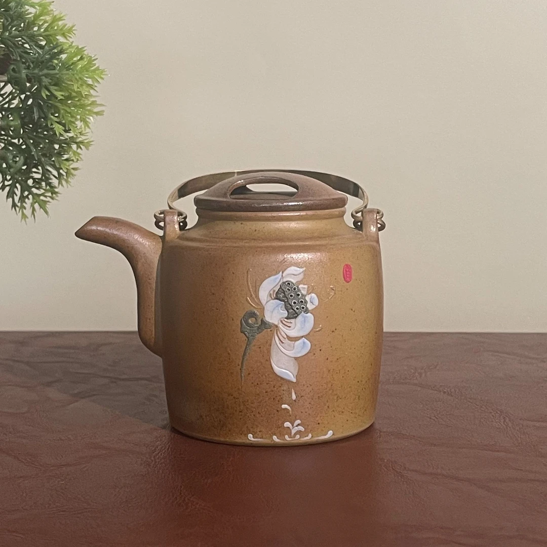 【老班长推荐】荷花 牛盖洋桶 段泥柴烧