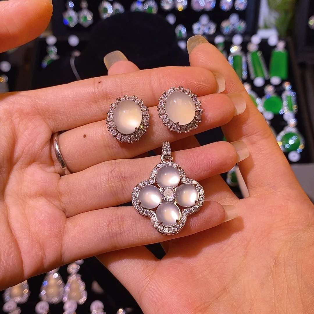 玛瑙/玉髓颈饰合金