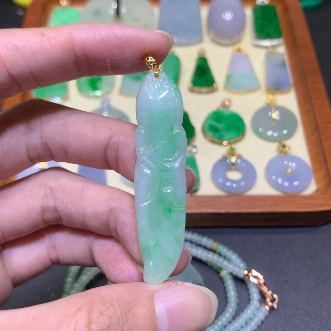 翡翠18K金镶嵌吊坠(不含链)