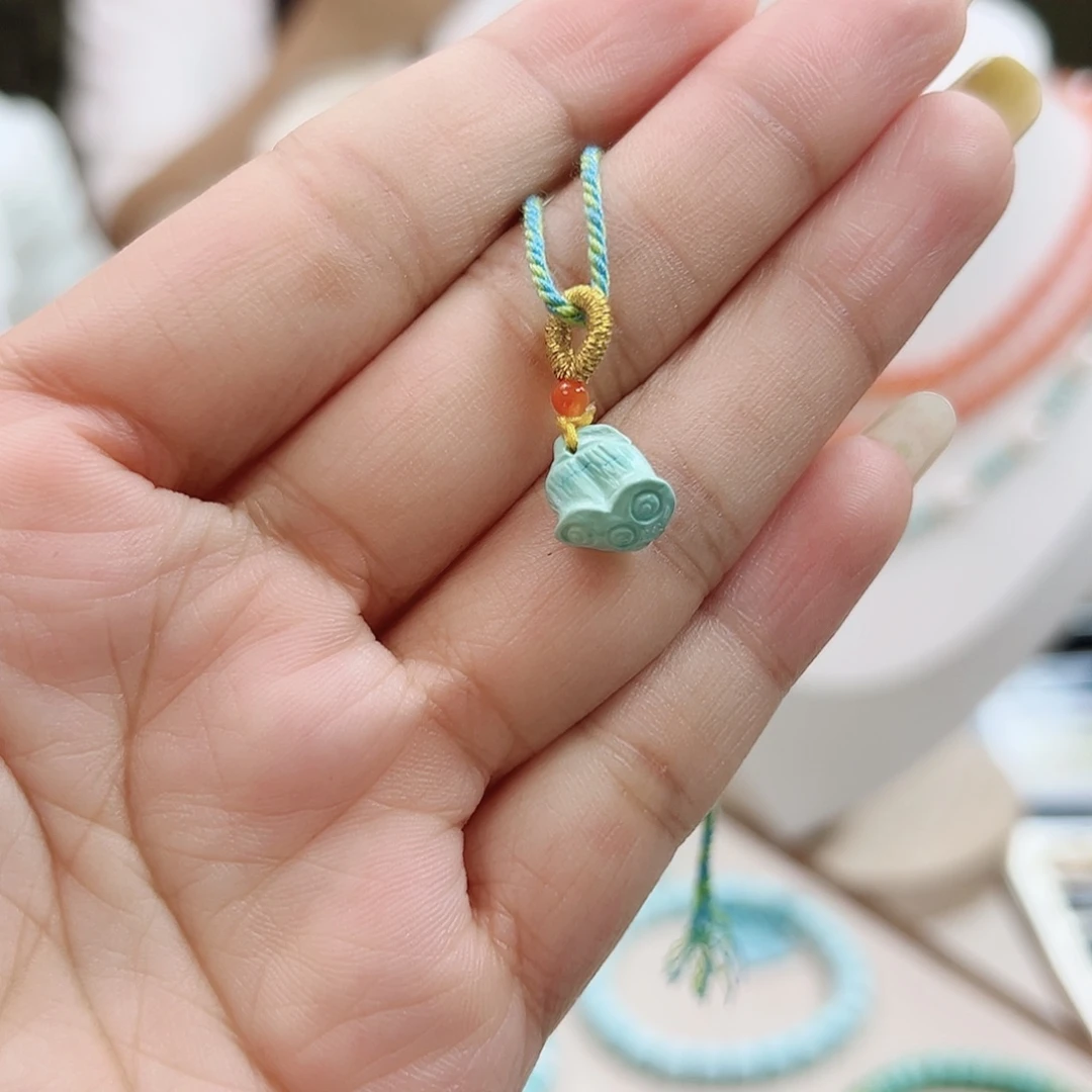 南红玛瑙未镶嵌珠宝奇石莲蓬