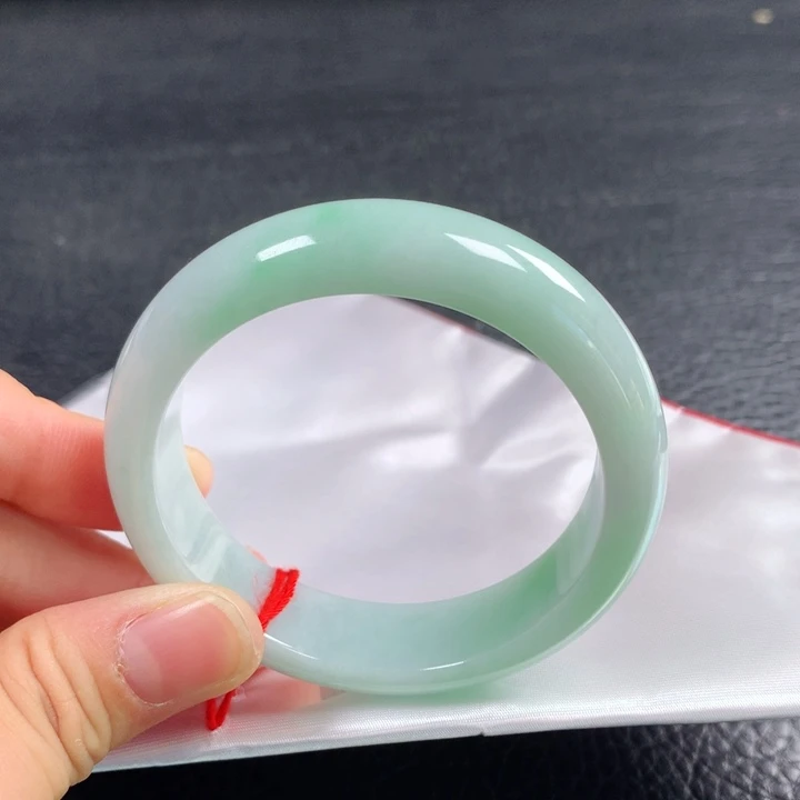 萌***n未镶嵌手镯翡翠53圈
