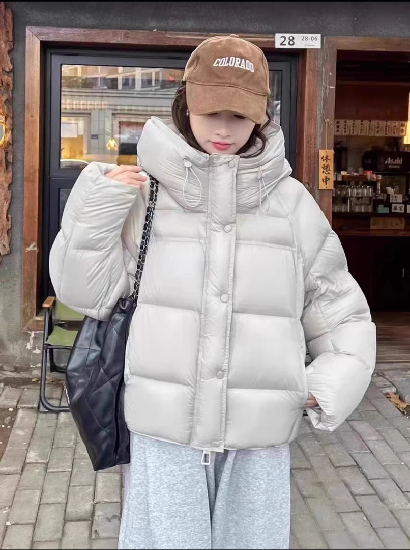 25新款女泡芙款白鸭绒羽绒服外套短款时尚连帽