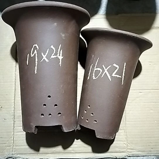 紫砂兰花盆两个紫砂花盆