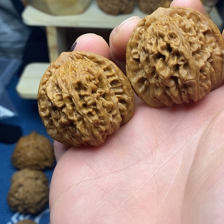 文玩核桃把件42四座楼