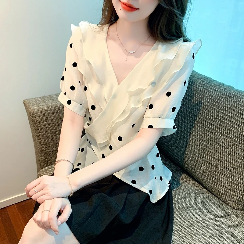 年新款夏季高级设计感小众植绒波点洋气短袖衬衫小衫上衣女潮