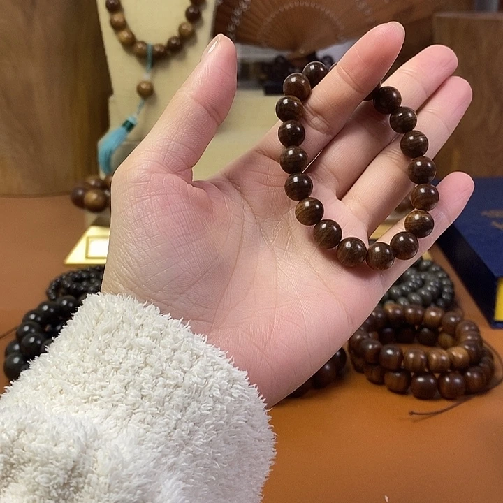 檀香木老山檀香黑肉沉水1.0手串