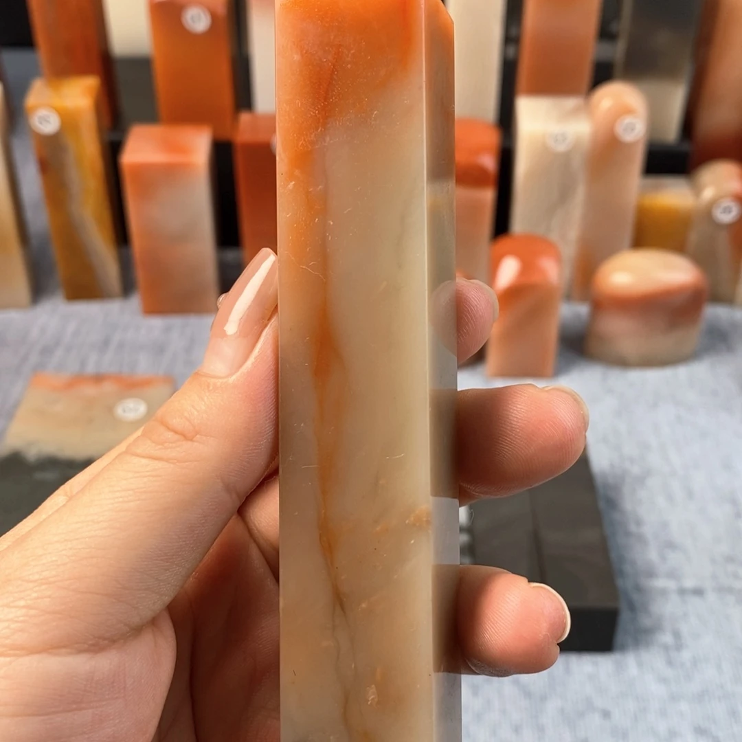 何***河老挝石