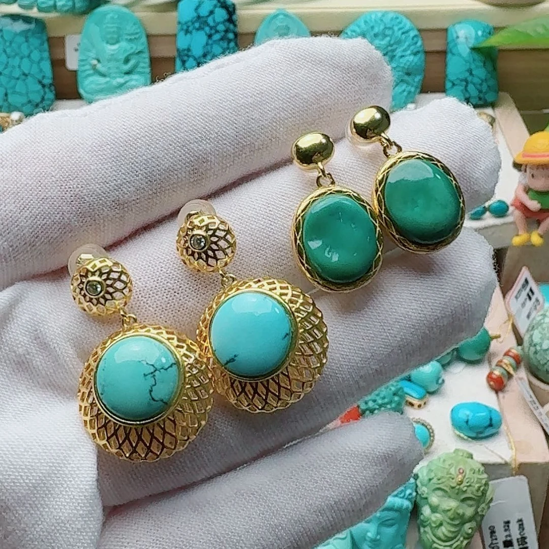 6***i绿松石未镶嵌珠宝奇石