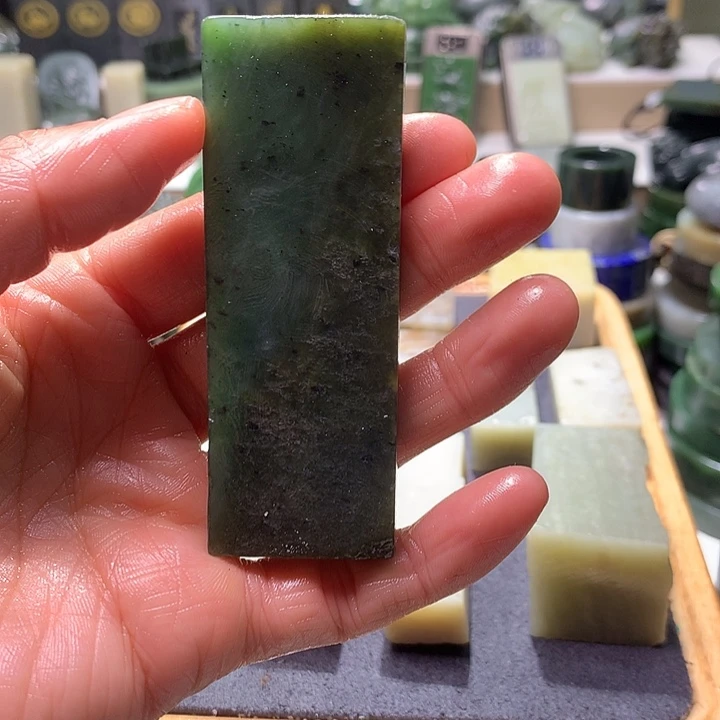 和田玉未镶嵌珠宝半成品