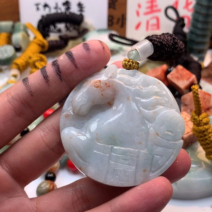 翡翠未镶嵌颈饰保真天然a货翡翠