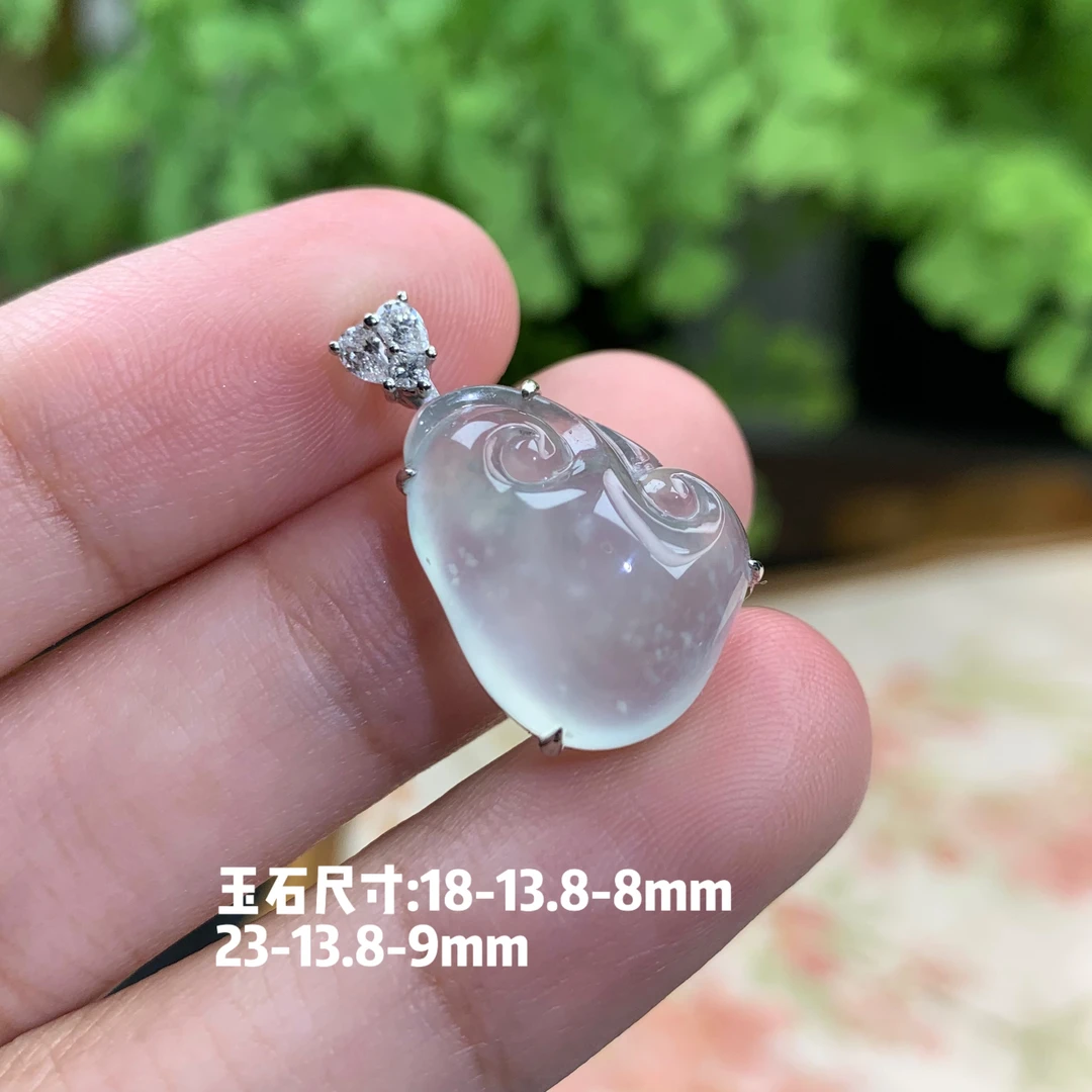 仙子翡翠18k金镶嵌高冰起光如意胖嘟嘟厚装圆润吊坠缅甸翡翠A货