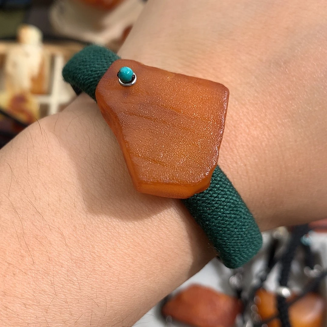 蜜蜡裸石未镶嵌你