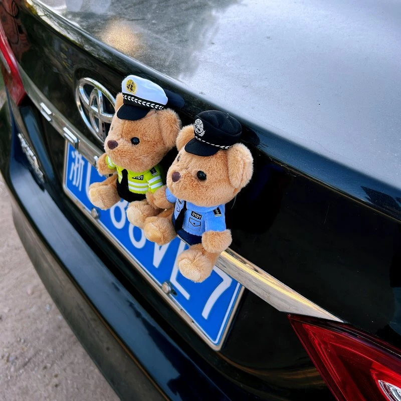 警熊小熊汽车尾部挂件玩偶可爱卡通后备箱摆件车外装饰品公仔